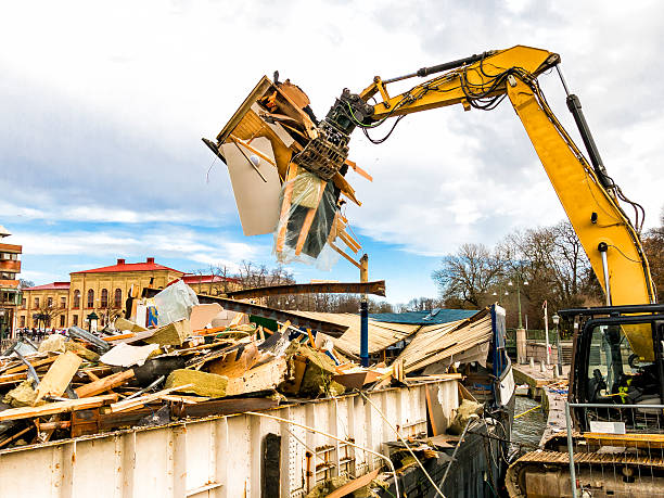 Best Estate Cleanout Services  in Chickasaw, AL